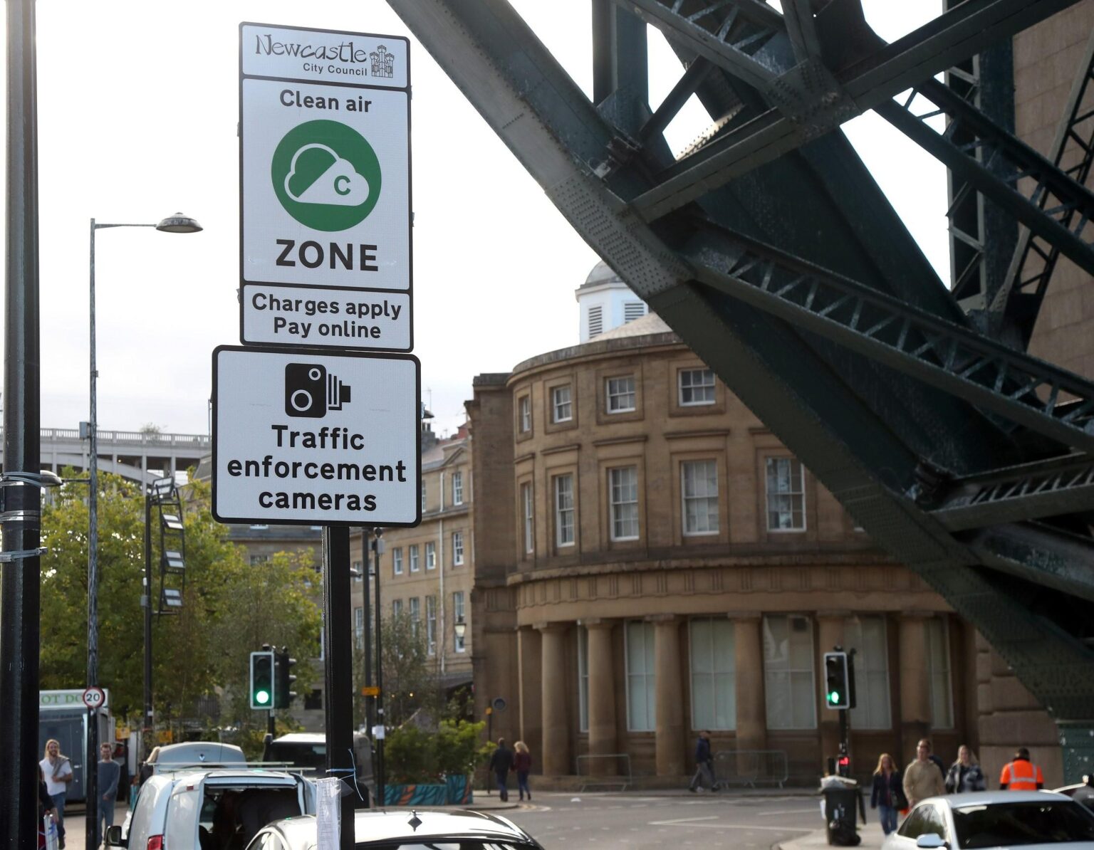 Newcastle & Gateshead Urges Drivers to Pay Clean Air Zone Charges on